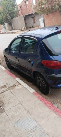 voitures-peugeot-206-2002-boumedfaa-ain-defla-algerie