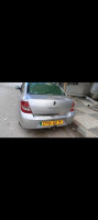 voitures-renault-symbol-2009-mila-algerie