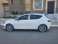 moyenne-berline-seat-leon-2016-fr15-medea-algerie