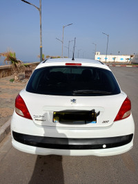 voitures-peugeot-207-2012-sportium-chlef-algerie