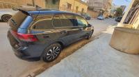 moyenne-berline-volkswagen-golf-8-2022-active-oran-algerie