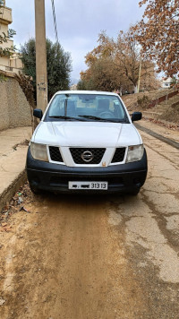 voitures-nissan-navara-2013-simple-cabine-tlemcen-algerie