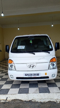 camion-hyundai-h100-2011-timezrit-bejaia-algerie