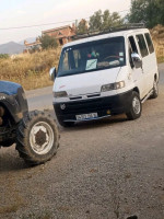 voitures-peugeot-boxer-1994-el-adjiba-bouira-algerie