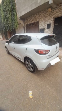 voitures-renault-clio-4-2018-gt-line-el-bayadh-algerie