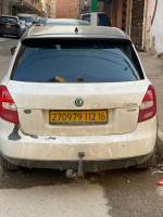 voitures-skoda-fabia-2012-monte-carlo-bordj-el-kiffan-alger-algerie