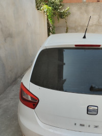 voitures-seat-ibiza-2014-fouka-tipaza-algerie