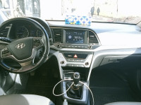 voitures-hyundai-elantra-2019-bouira-algerie