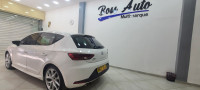 moyenne-berline-seat-leon-2015-fr15-guelma-algerie