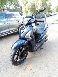 motos-et-scooters-sym-symphony-st-2018-said-hamdine-alger-algerie