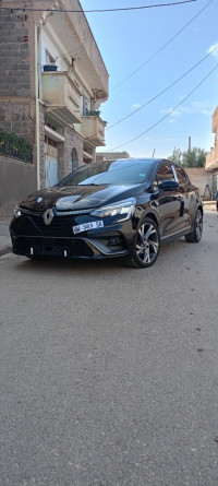 voitures-renault-clio-5-2023-rs-line-tlemcen-algerie