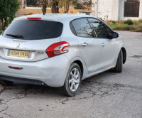 voitures-peugeot-208-2014-allure-timgad-batna-algerie