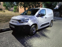 utilitaire-fiat-doblo-2024-bouira-algerie