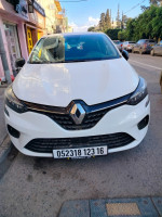 voitures-renault-clio-5-2023-techno-hydra-alger-algerie