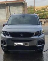 utilitaire-peugeot-rifter-2020-kherrata-bejaia-algerie