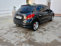 voitures-peugeot-207-2010-sportium-zeralda-alger-algerie