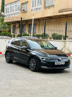 voitures-volkswagen-golf-8-2022-style-blida-algerie