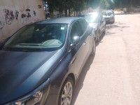 automobiles-vehicules-renault-megane-4-2017-boss-rouiba-alger-algerie