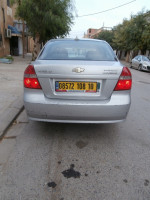 voitures-chevrolet-aveo-4-portes-2008-lt-bouira-algerie