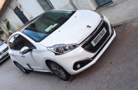 voitures-peugeot-208-2016-allure-facelift-batna-algerie