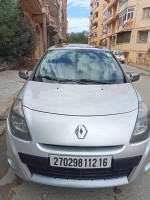 voitures-renault-clio-3-2012-night-and-day-saoula-alger-algerie