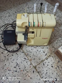 surjeteuse 4 fils