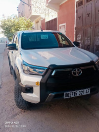 voitures-toyota-hilux-2021-legend-dc-4x4-pack-luxe-ghardaia-algerie