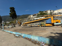 batiment-construction-grue-a-tour-mobile-18-m-pour-r6-matque-potin-annaba-algerie