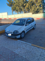 citadine-renault-clio-2-2001-elayadi-barbes-mila-algerie