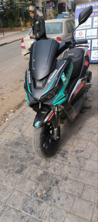 motos-et-scooters-vms-vmax-2020-gue-de-constantine-alger-algerie