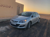 voitures-opel-astra-2013-ghardaia-algerie