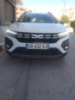 voitures-dacia-jogger-2023-extrem-bordj-bou-arreridj-algerie