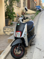 motos-et-scooters-vms-cuxi-2-2024-draria-alger-algerie