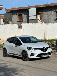 voitures-renault-clio-5-2023-evolution-el-taref-tarf-algerie