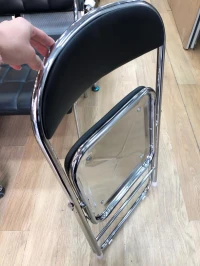 Chaises Pliantes laqués ou chromés Léger et pratique 