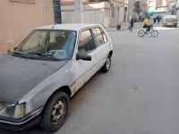 voitures-peugeot-205-1990-junior-baraki-alger-algerie