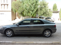 voitures-renault-laguna-2-2002-algerie