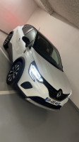 voitures-renault-captur-clio-5-2023-gpl-full-options-said-hamdine-alger-algerie