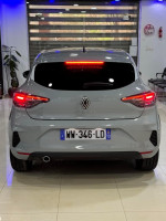 voitures-renault-clio-5-evolution-2024-115-ch-gris-nardo-et-souris-hydra-alger-algerie