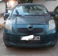 سيارة-صغيرة-toyota-yaris-2008-أولاد-فايت-الجزائر