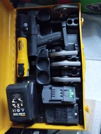 Pince à sertir électrique REMS sans fil 