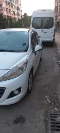 voitures-peugeot-207-2012-el-affroun-blida-algerie