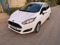 voitures-ford-fiesta-2015-trend-look-bab-ezzouar-alger-algerie