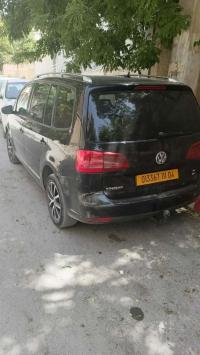 سيارات-volkswagen-touran-2011-عين-البيضاء-أم-البواقي-الجزائر