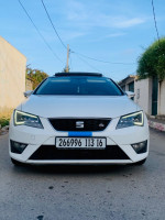 moyenne-berline-seat-leon-2013-fr-rouiba-alger-algerie