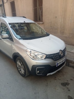 voitures-renault-kangoo-2024-algerie