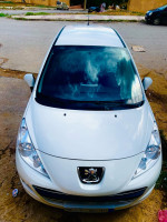 voitures-peugeot-207-2012-new-active-khenchela-algerie