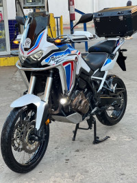 motos-et-scooters-honda-africa-twin-2022-mostaganem-algerie