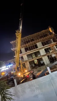 Entreprise de location d'engins et matériel de TP : grue,clark,mini pelle,poclain,compacteur manuell