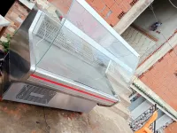 Frigo présentoir 1m50